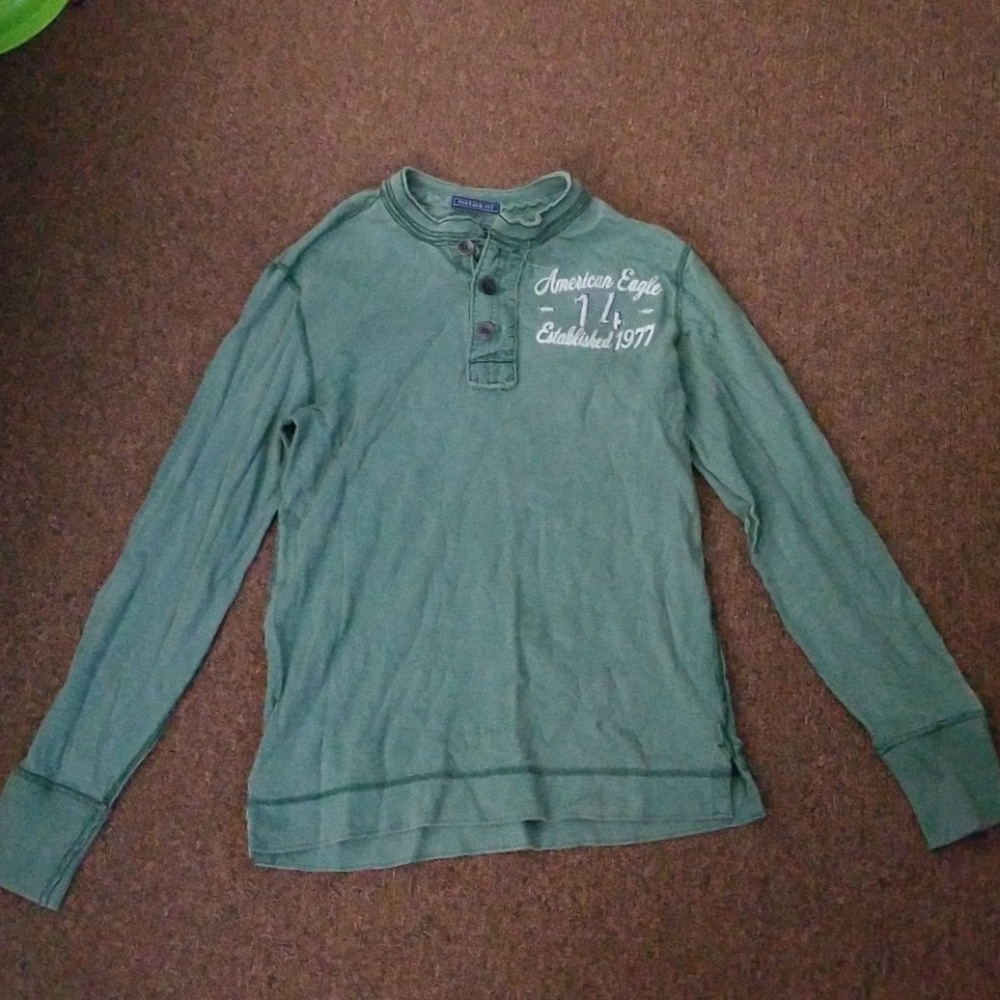 AE shirt